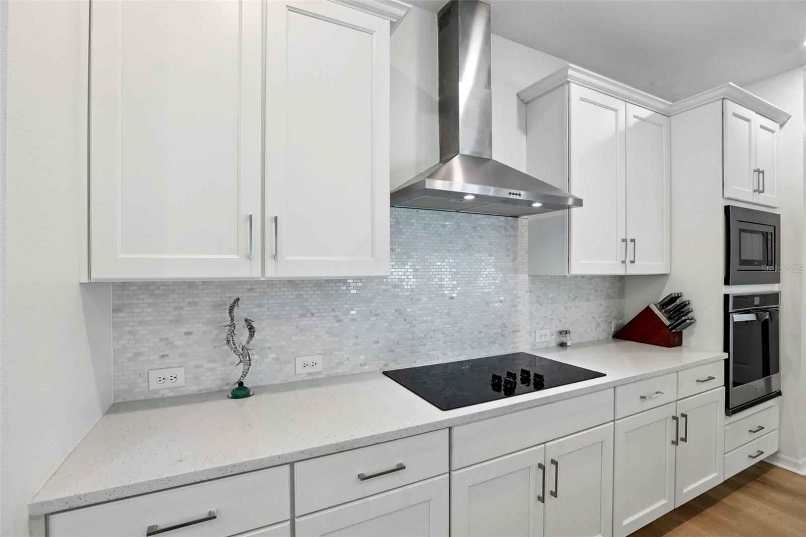 EUCLID MANOR - Residential