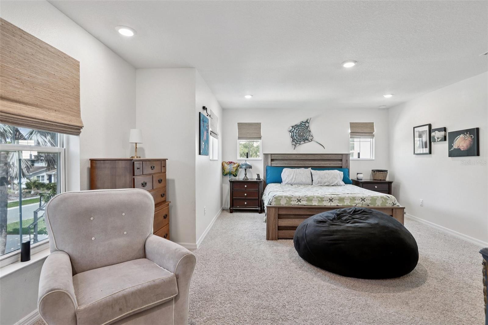 EUCLID MANOR - Residential