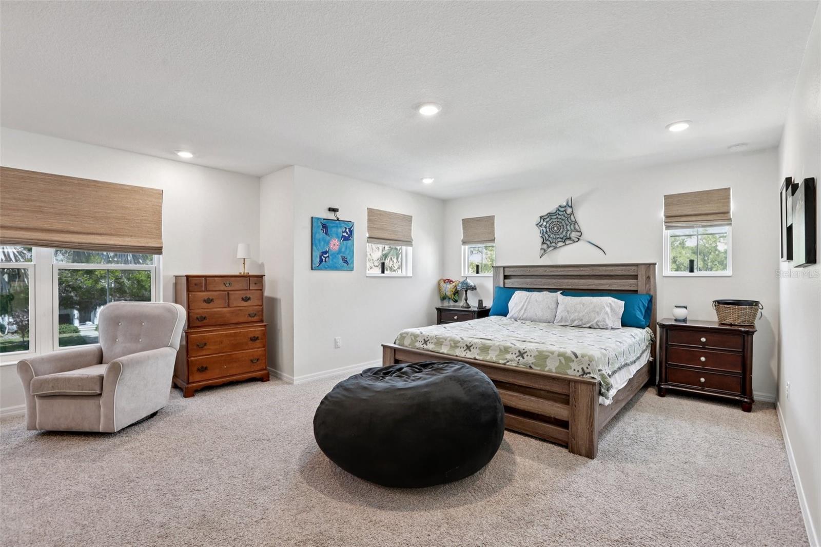 EUCLID MANOR - Residential