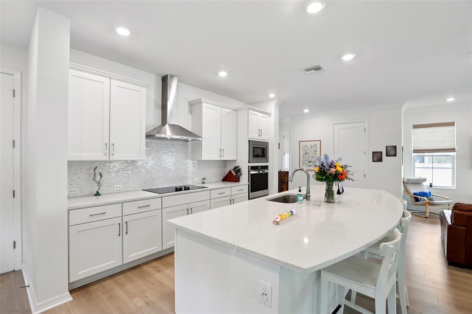 EUCLID MANOR - Residential