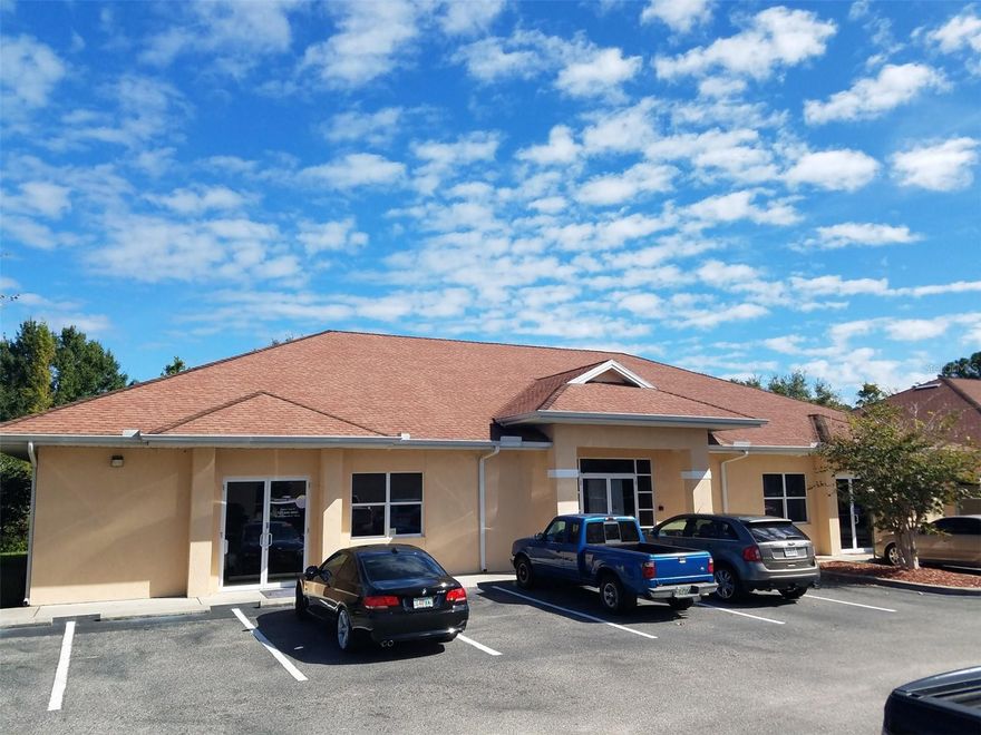 In the Trinity Square Office complex, comprised of four medical professional office buildings totaling 18,350 SqFt, building C has 1,500 SqFt of medical space available. Constructed in 2006 and renovated in 2021, the highly visible office park in the heart of Trinity is just under two miles from the New Medical Center of Trinity. The office park offers shared signage, parking and access.  It is located in Trinity just north of Hillsborough and Pinellas county in Western Pasco County.