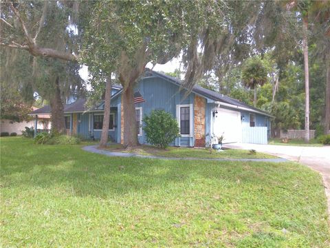 A home in DAYTONA BEACH