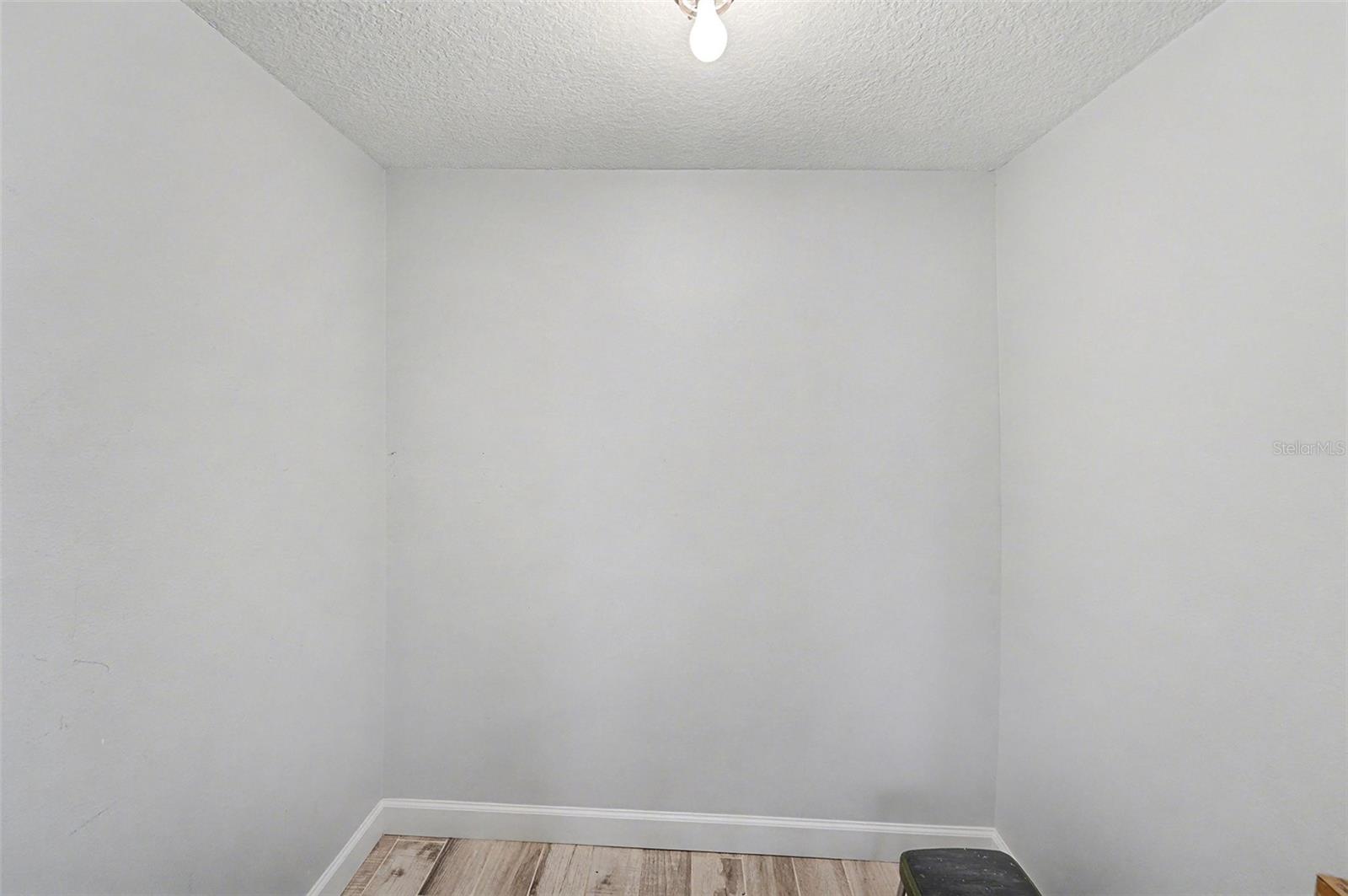 TIDES OF CAPRI EAST CONDO - Residential