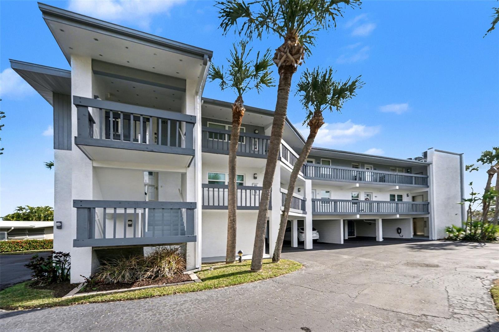 TIDES OF CAPRI EAST CONDO - Residential