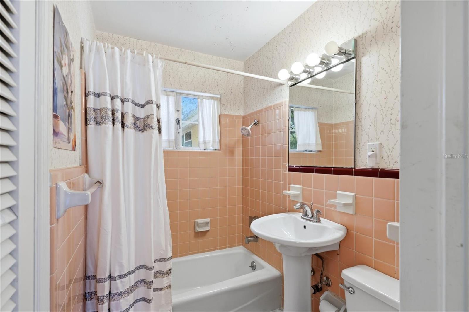 BROOKSIDE - Residential