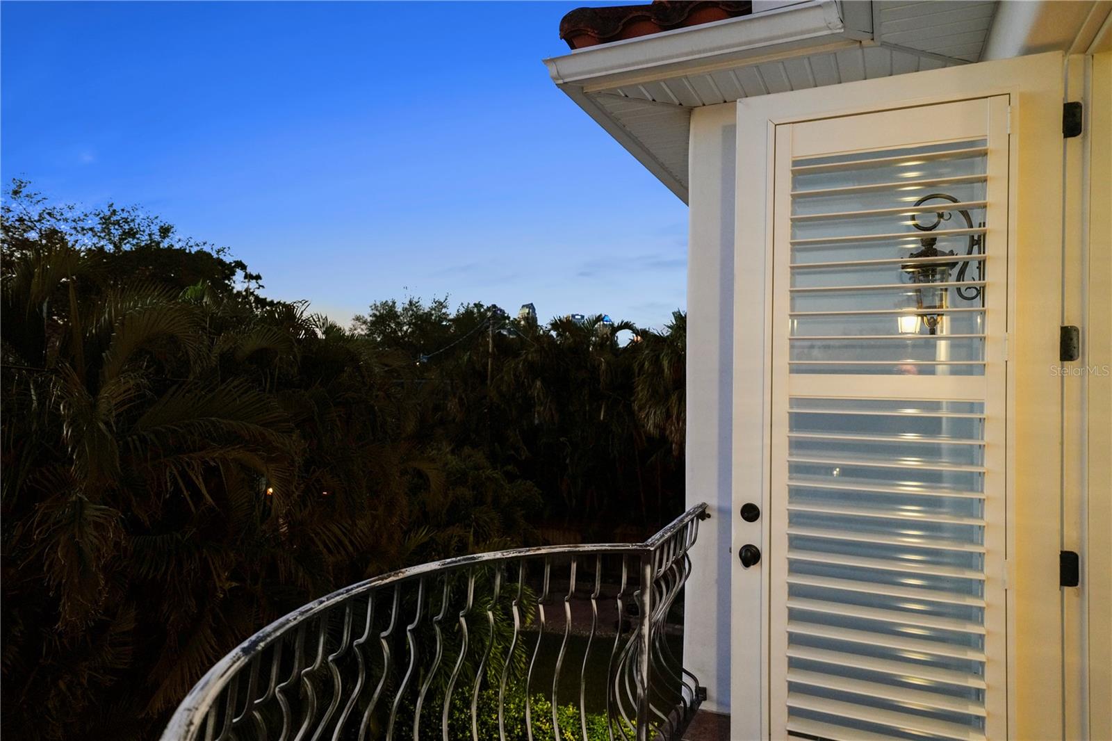 DAVIS ISLANDS PB10 PG52 TO 57 - Residential