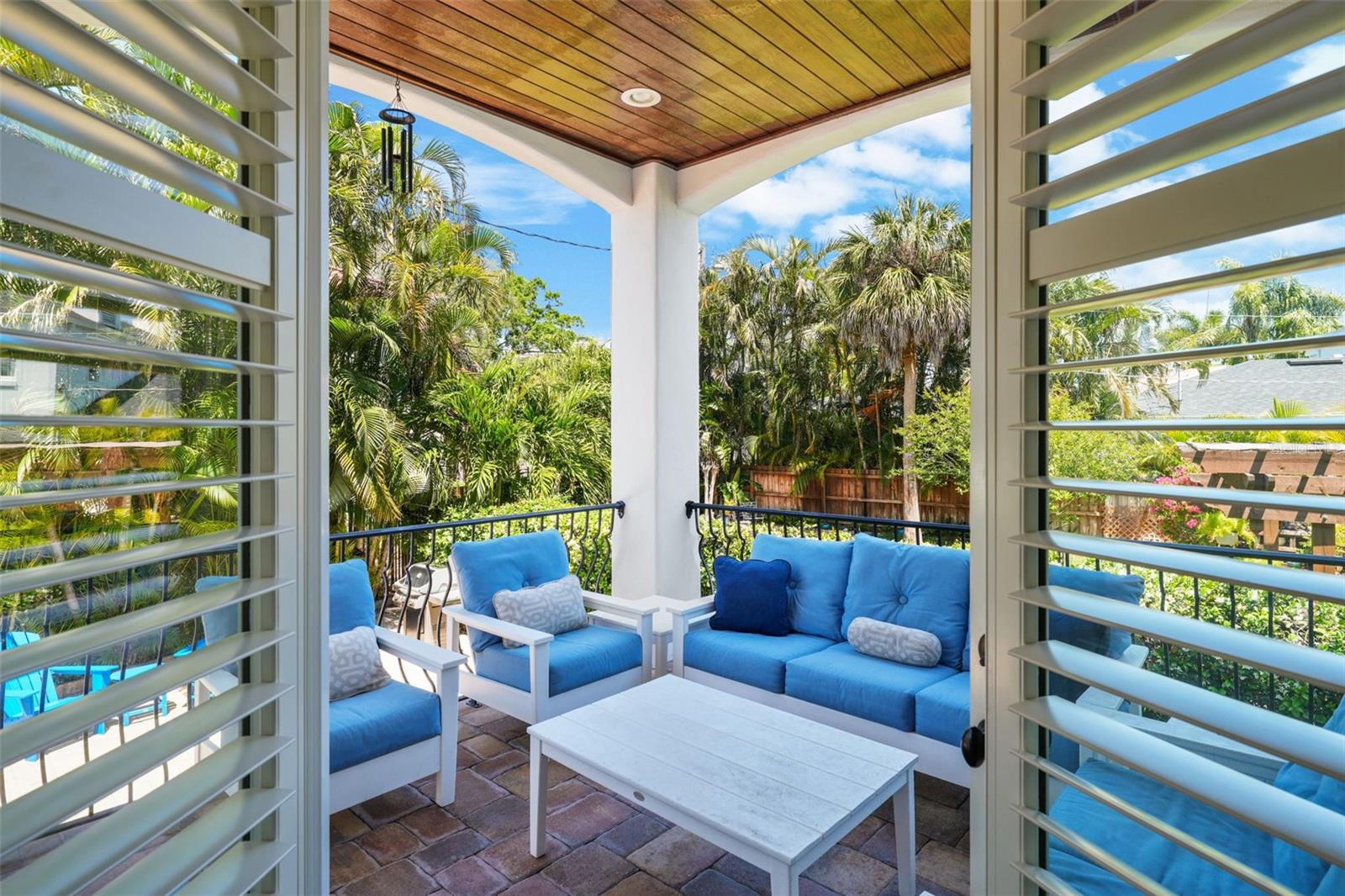 DAVIS ISLANDS PB10 PG52 TO 57 - Residential