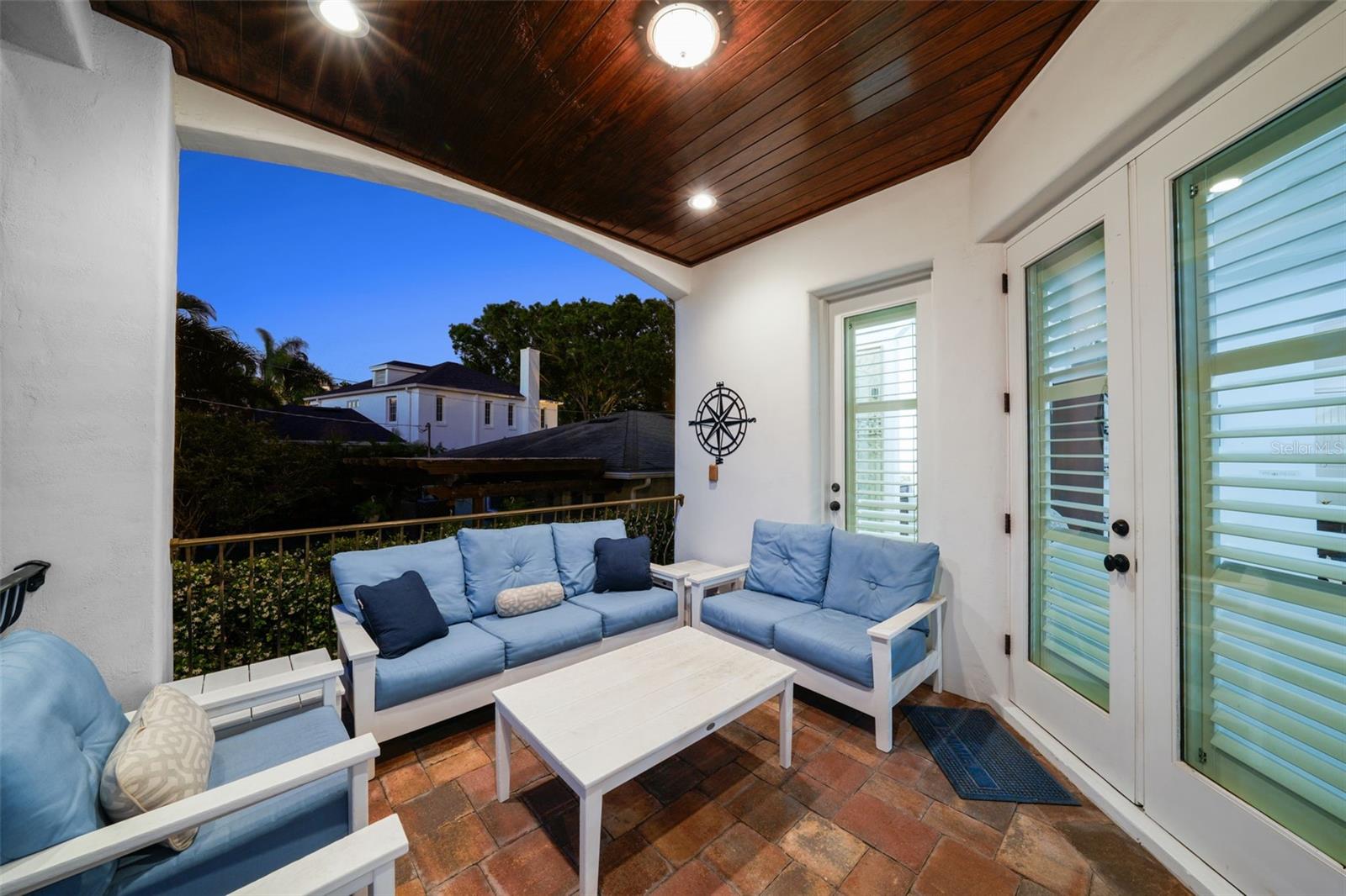 DAVIS ISLANDS PB10 PG52 TO 57 - Residential