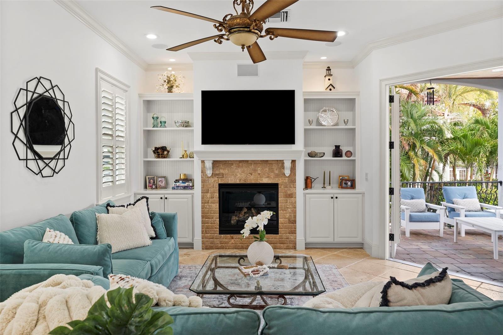 DAVIS ISLANDS PB10 PG52 TO 57 - Residential