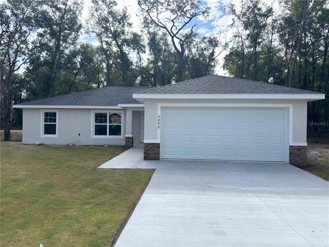 A home in DUNNELLON