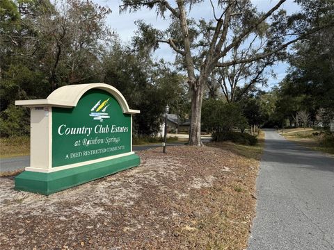 A home in DUNNELLON