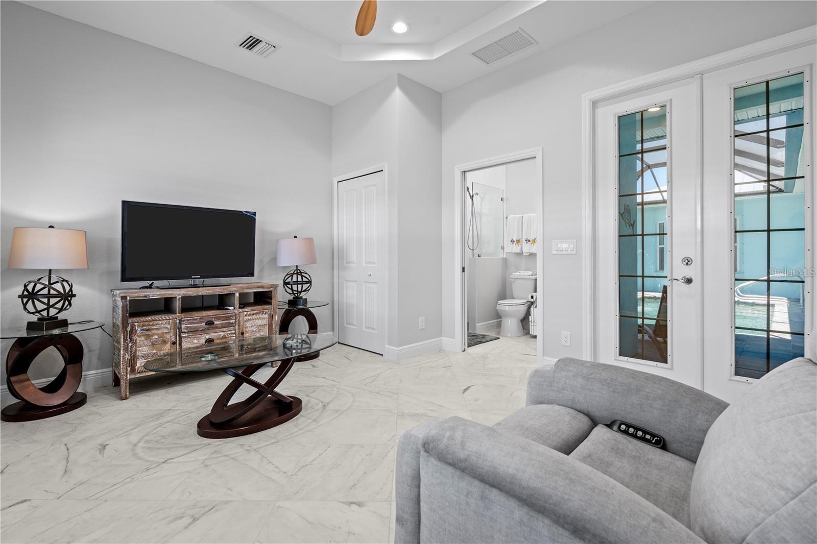 CORAL CAYE - Residential