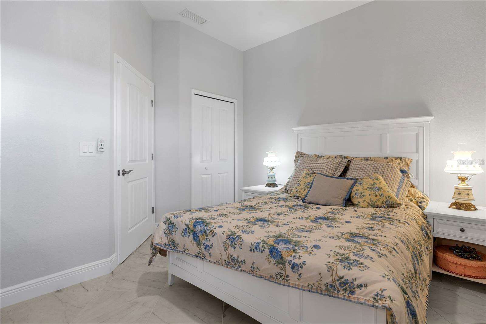 CORAL CAYE - Residential