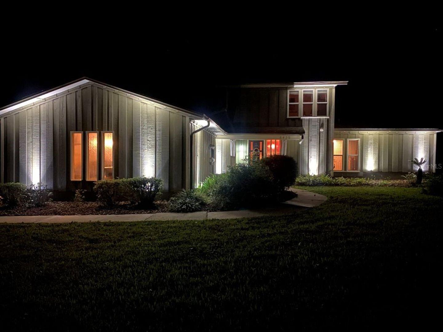 BUCKINGHAM EAST #1 - Residential Lease