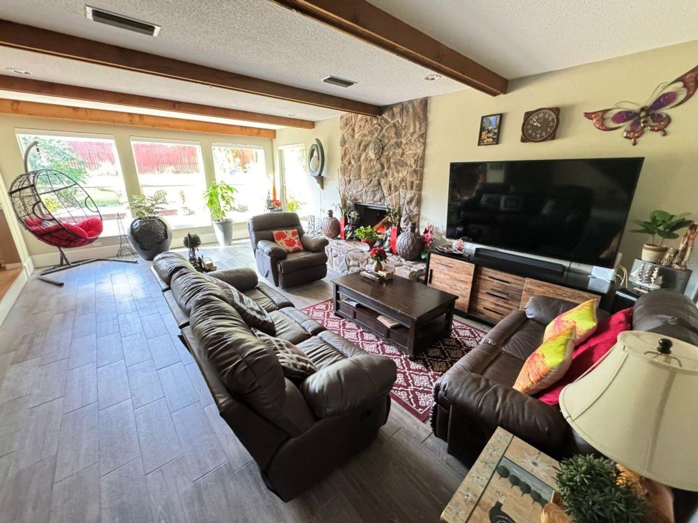 BUCKINGHAM EAST #1 - Residential Lease