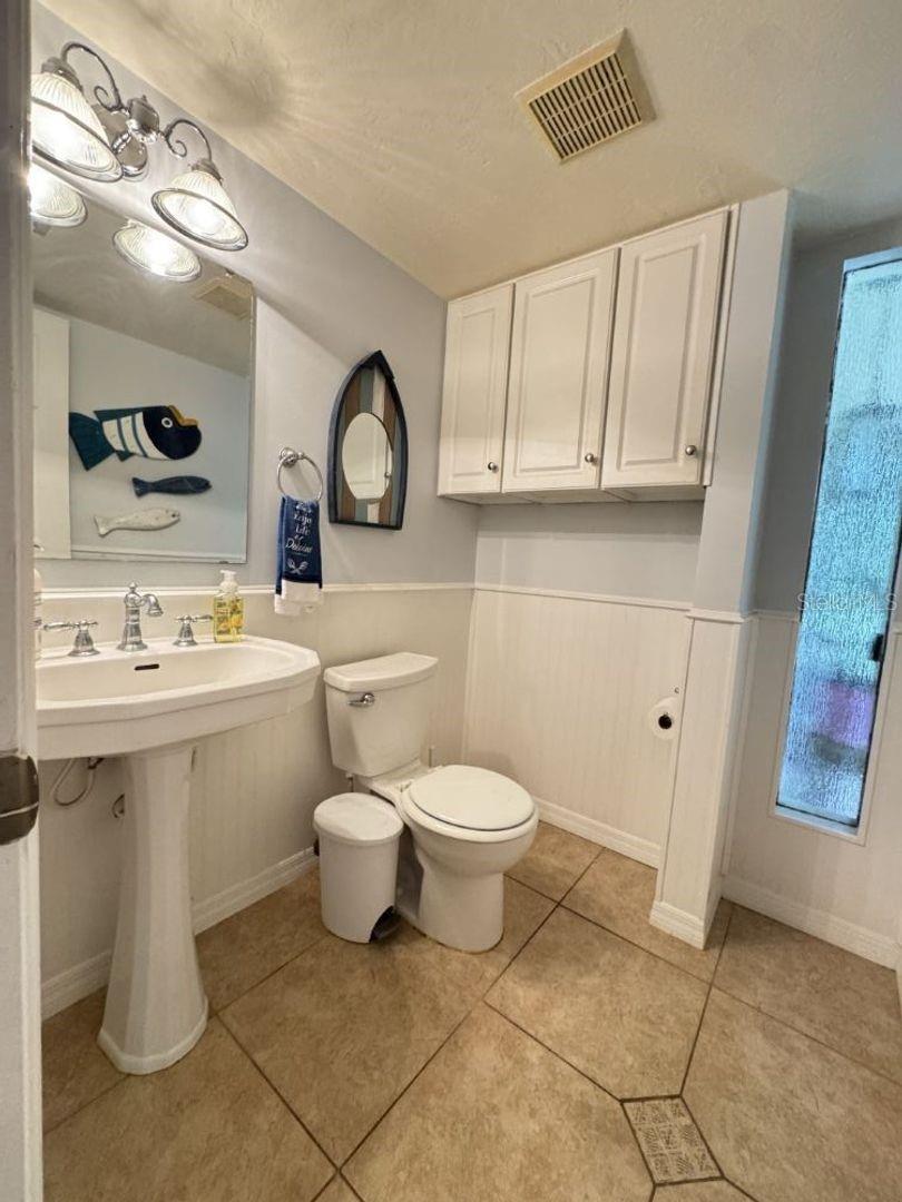 BUCKINGHAM EAST #1 - Residential Lease