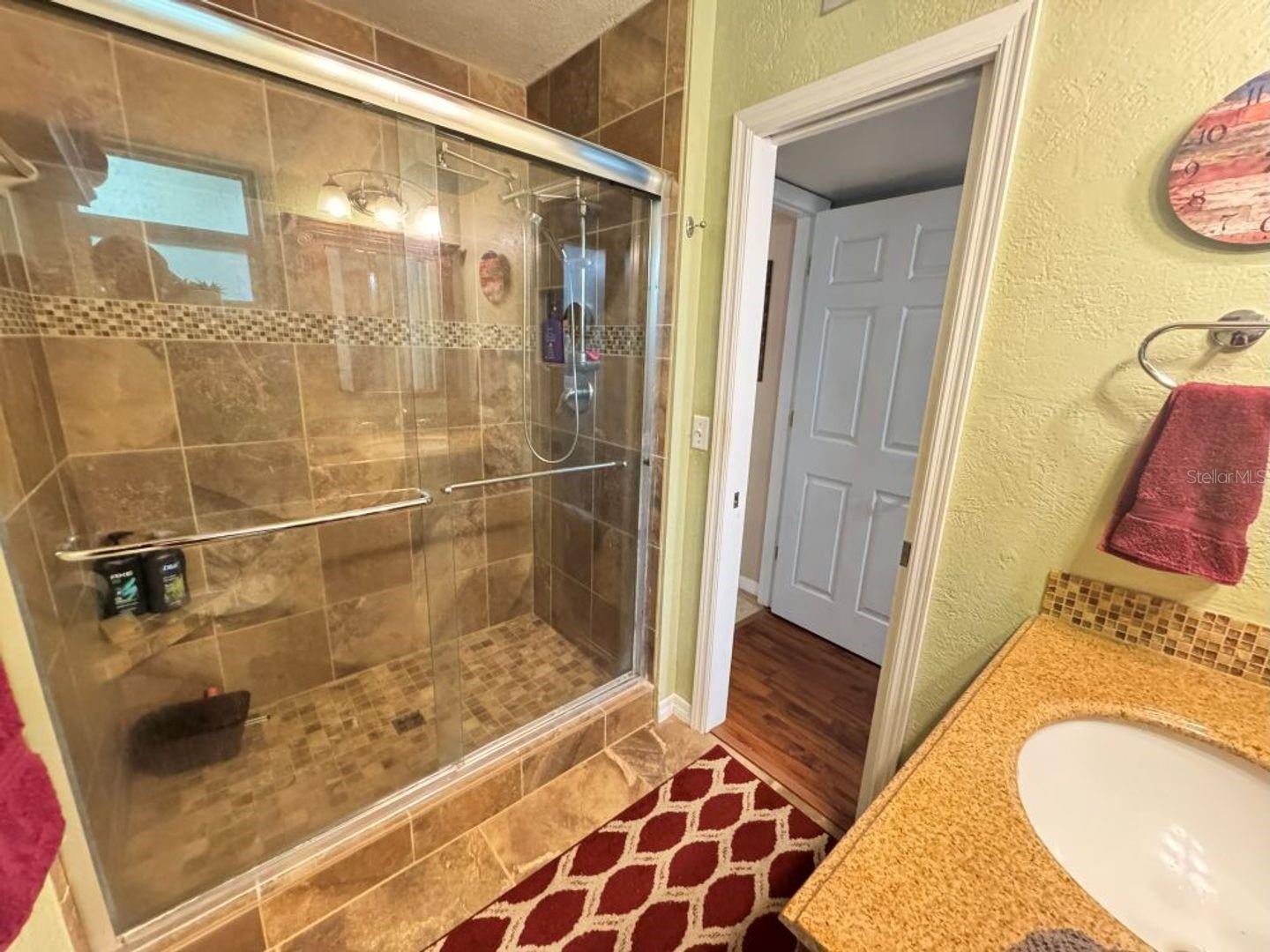 BUCKINGHAM EAST #1 - Residential Lease