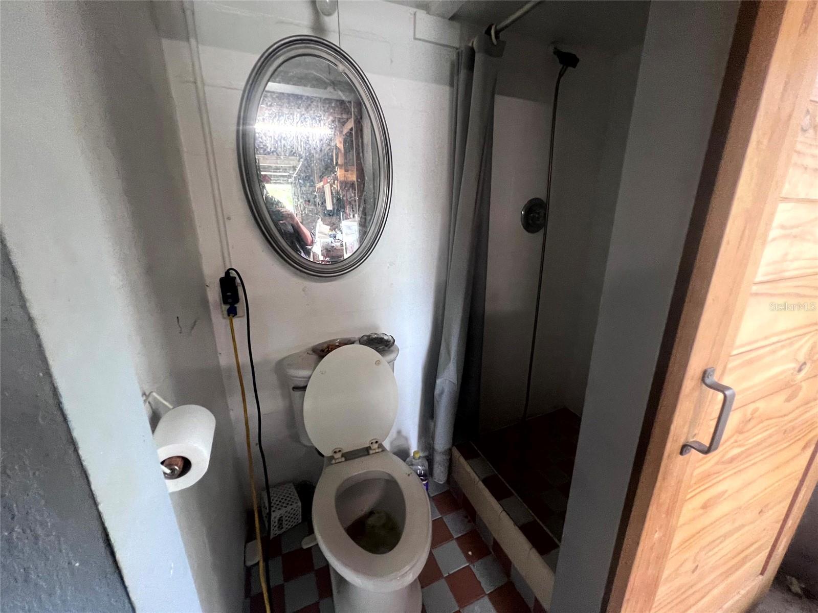 WOODMONT PARK - Residential