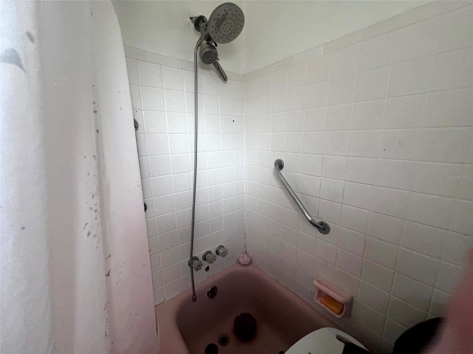 WOODMONT PARK - Residential