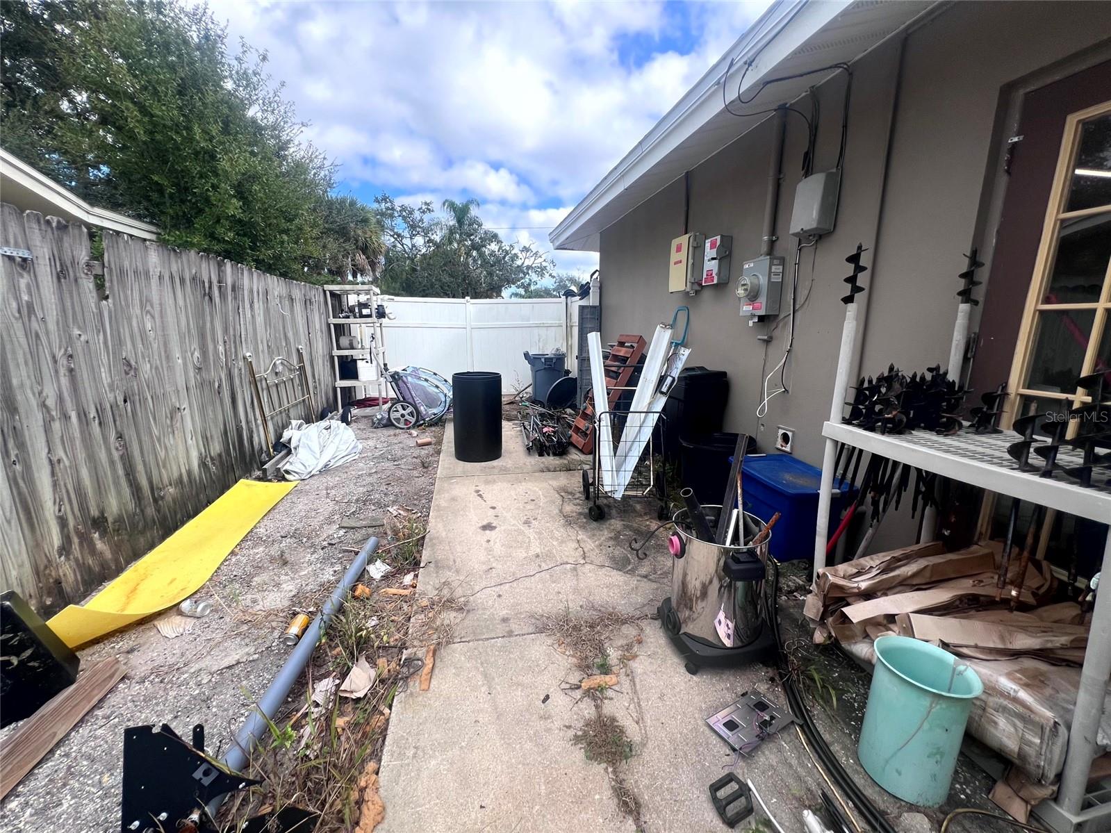 WOODMONT PARK - Residential