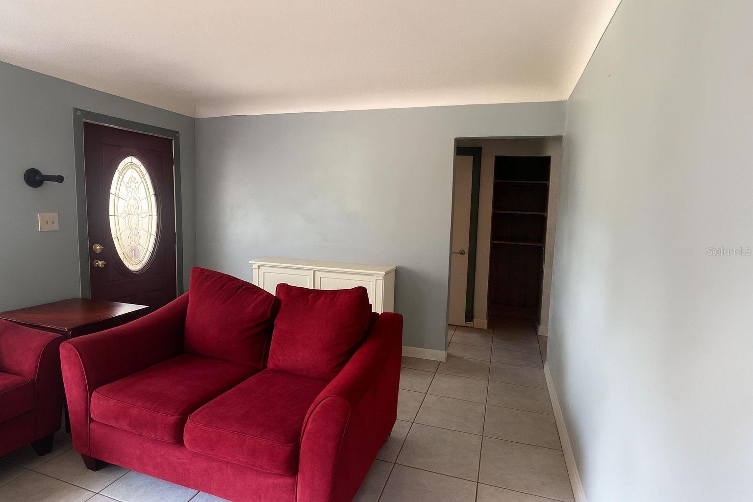 1832 GREENHILL DRIVE