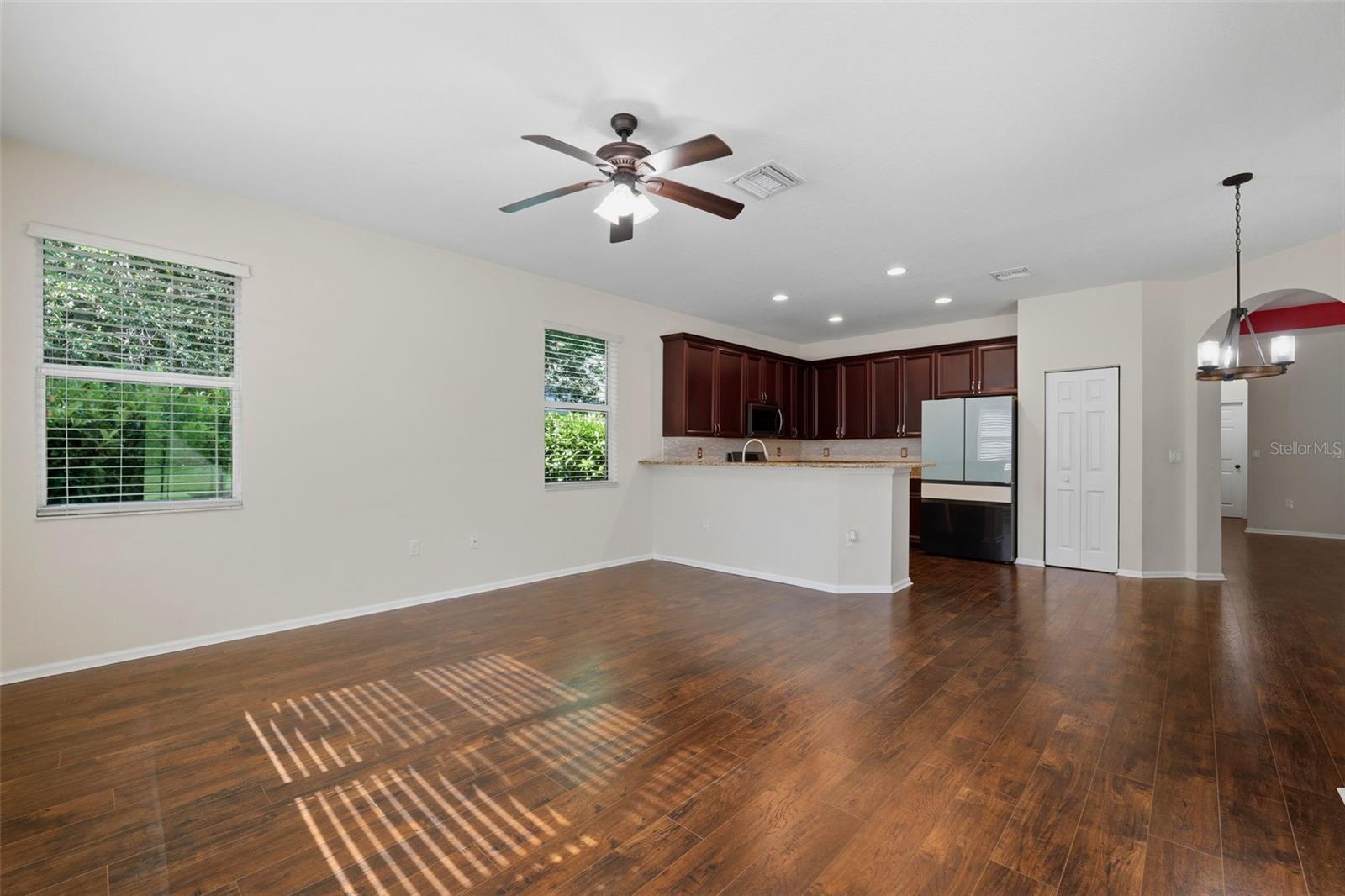 LAKESHORE RANCH PH I - Residential