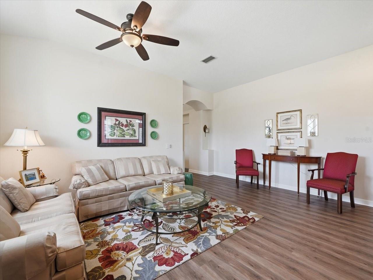 VILLAROSA PH F - Residential