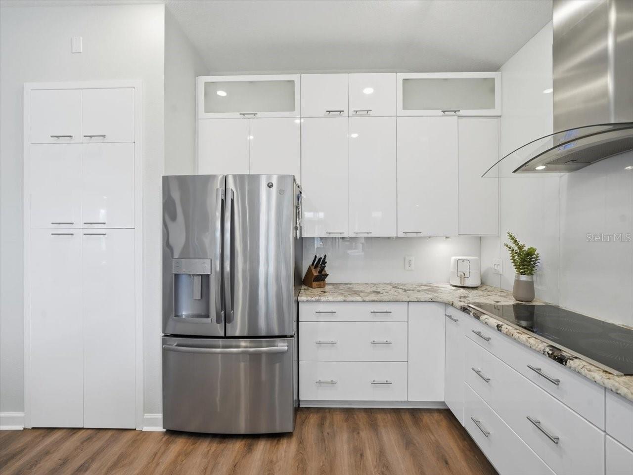 VILLAROSA PH F - Residential