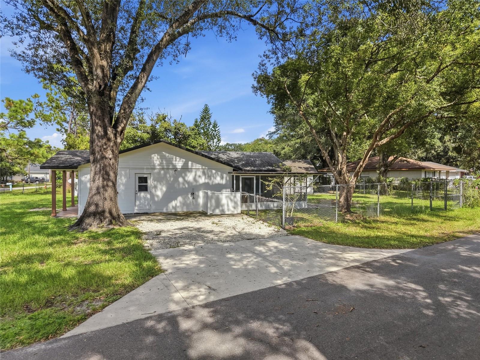 9401 N ROME CIRCLE