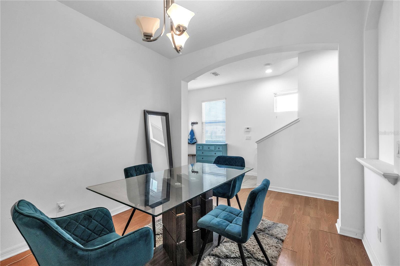 TOWNS AT LAKESIDE - Residential