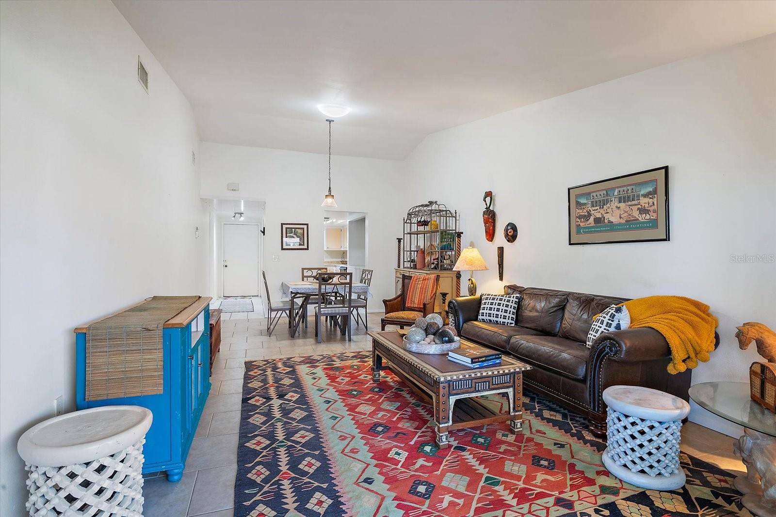 3673 LONGMEADOW 18