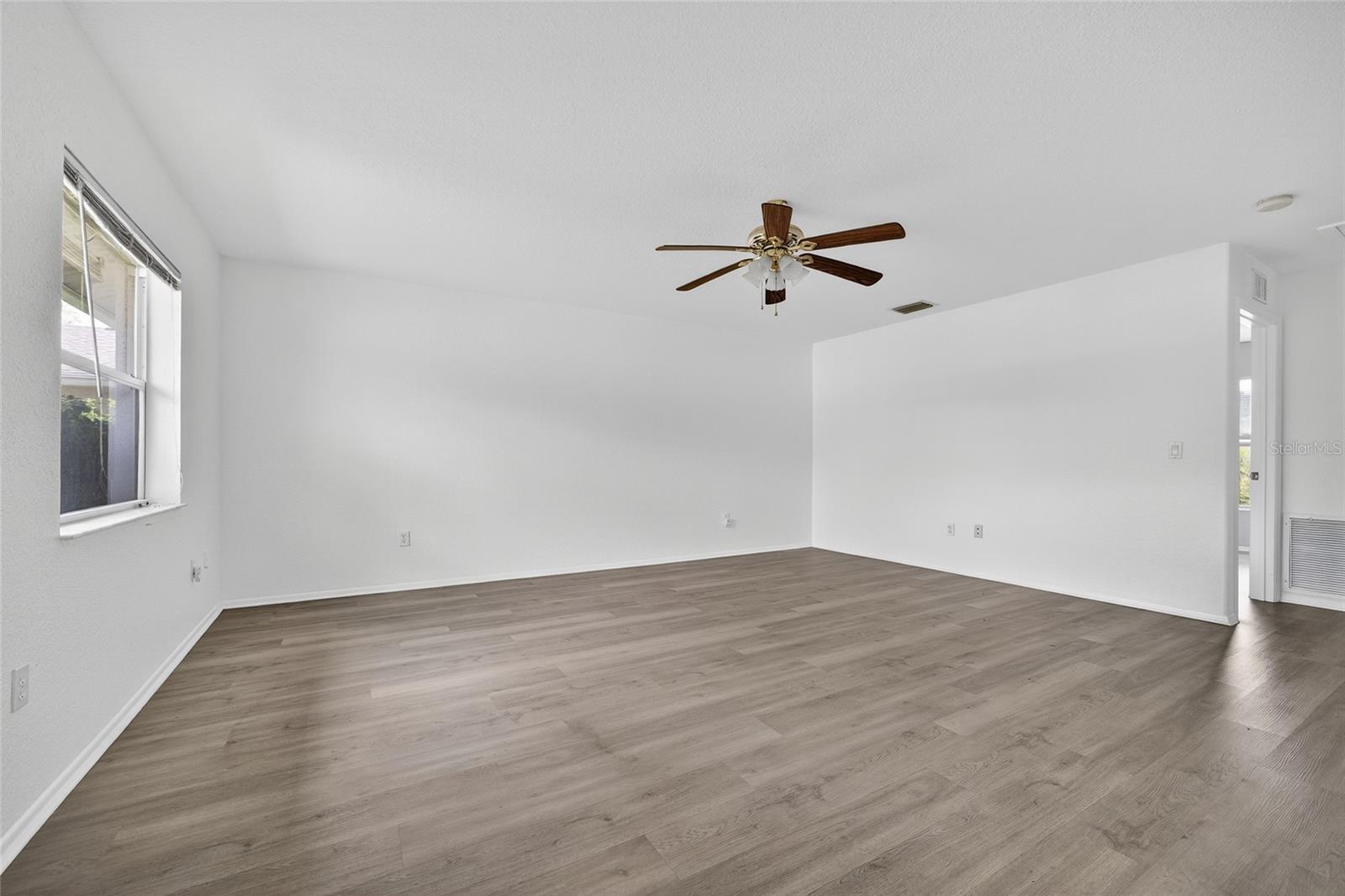 1071 NOMAD ROAD