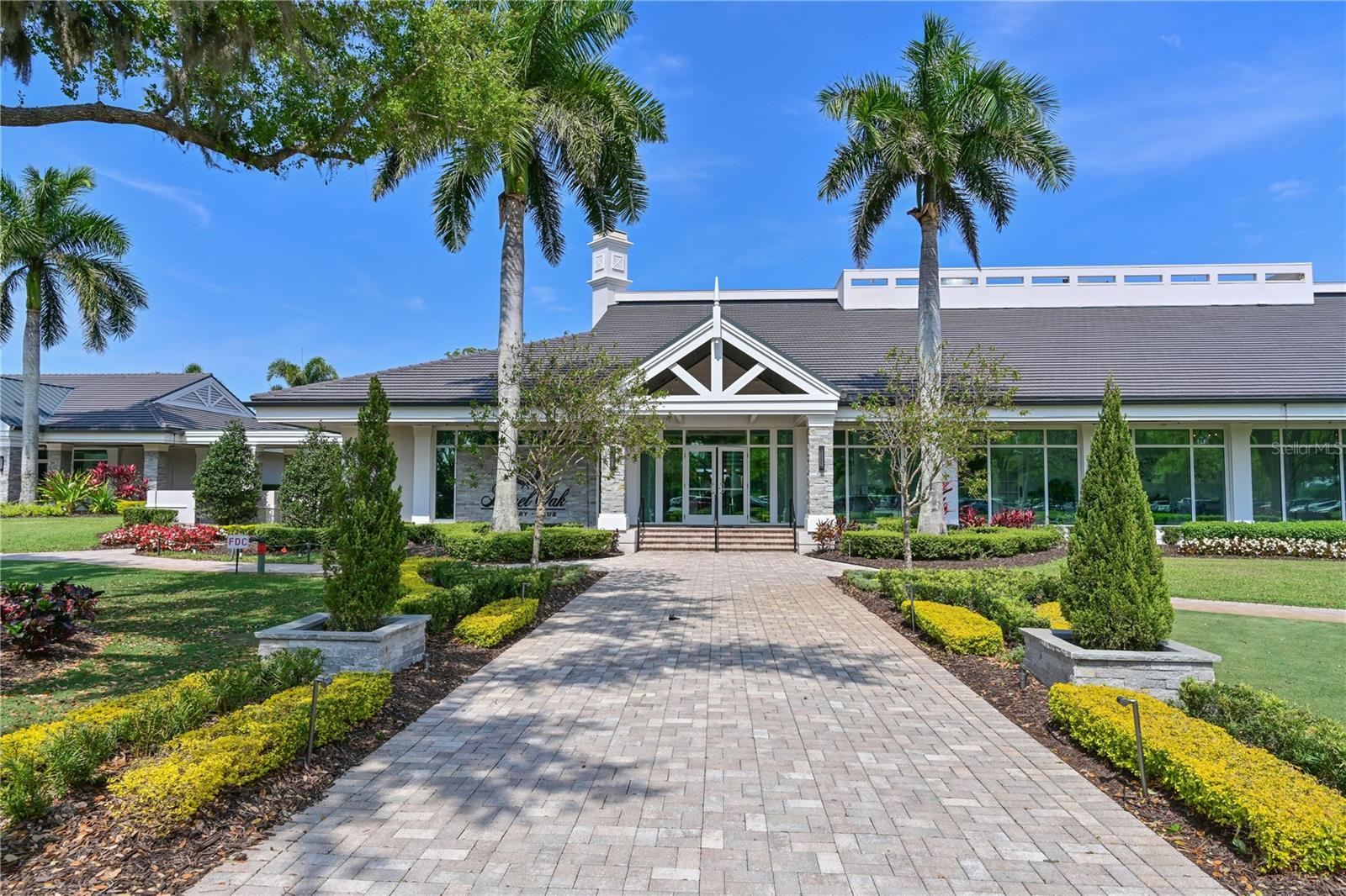 LAUREL OAK ESTATES SEC 05 - Residential