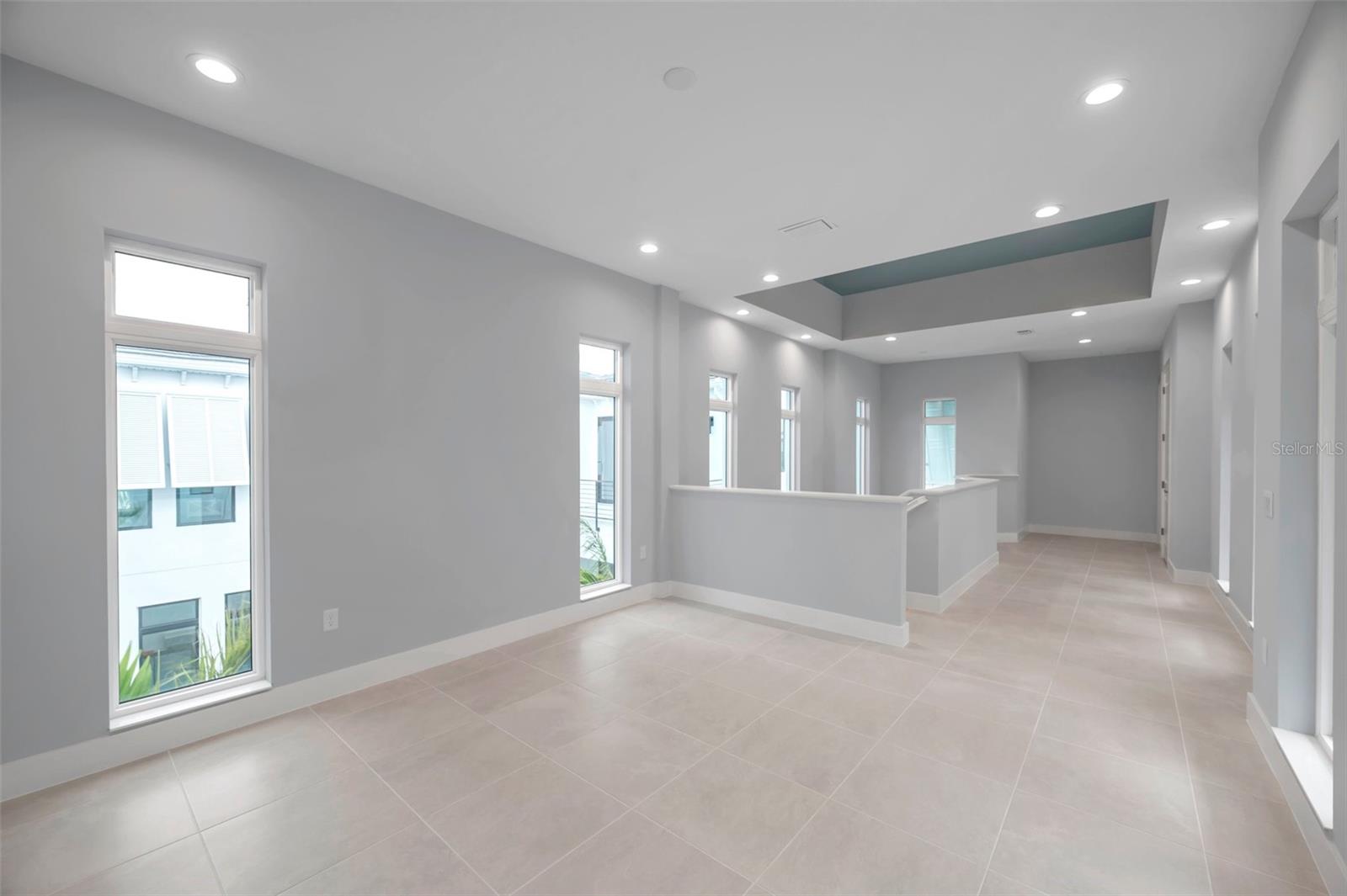 AQUA LAGOON - Residential Lease