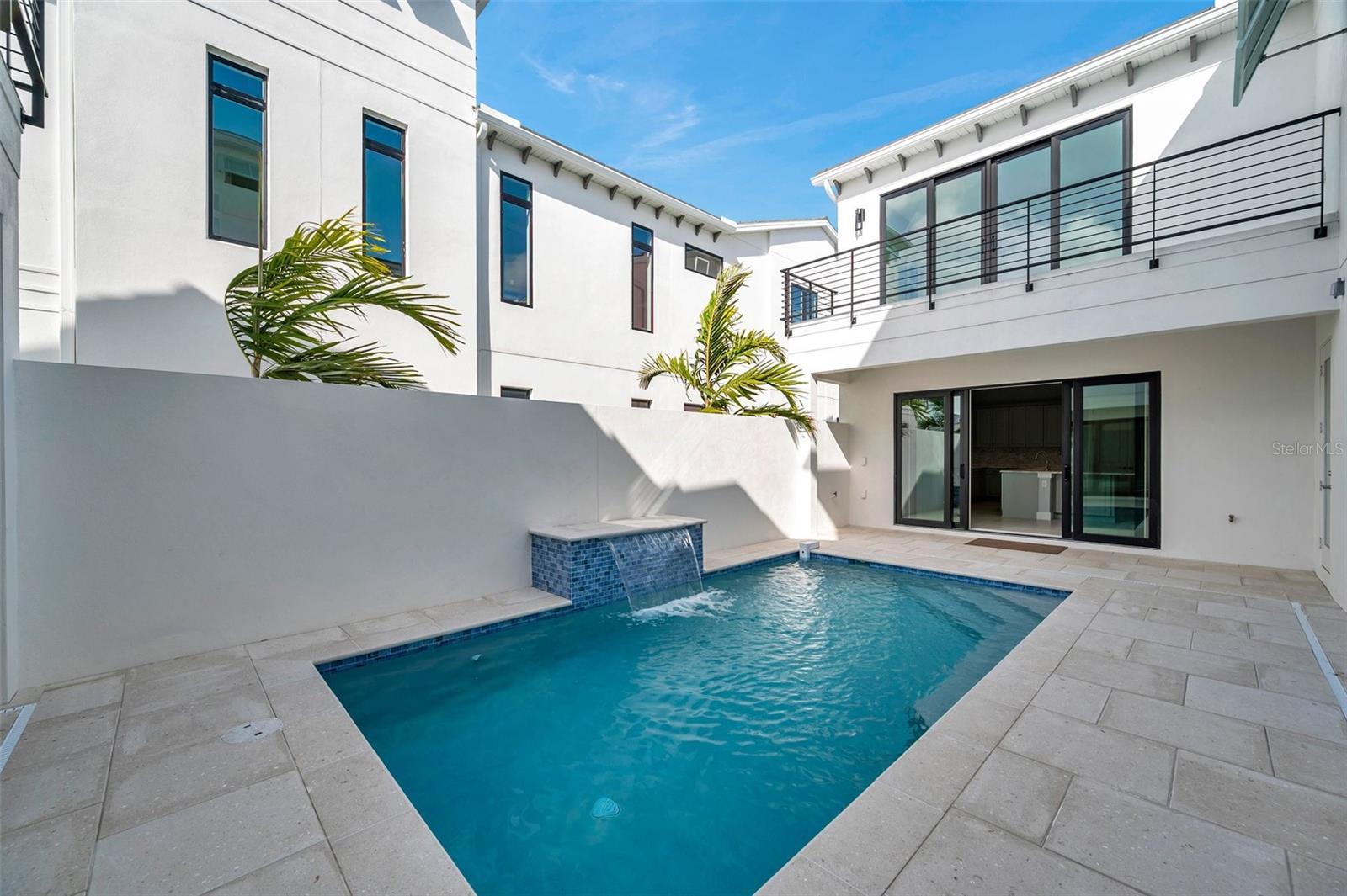 AQUA LAGOON - Residential Lease