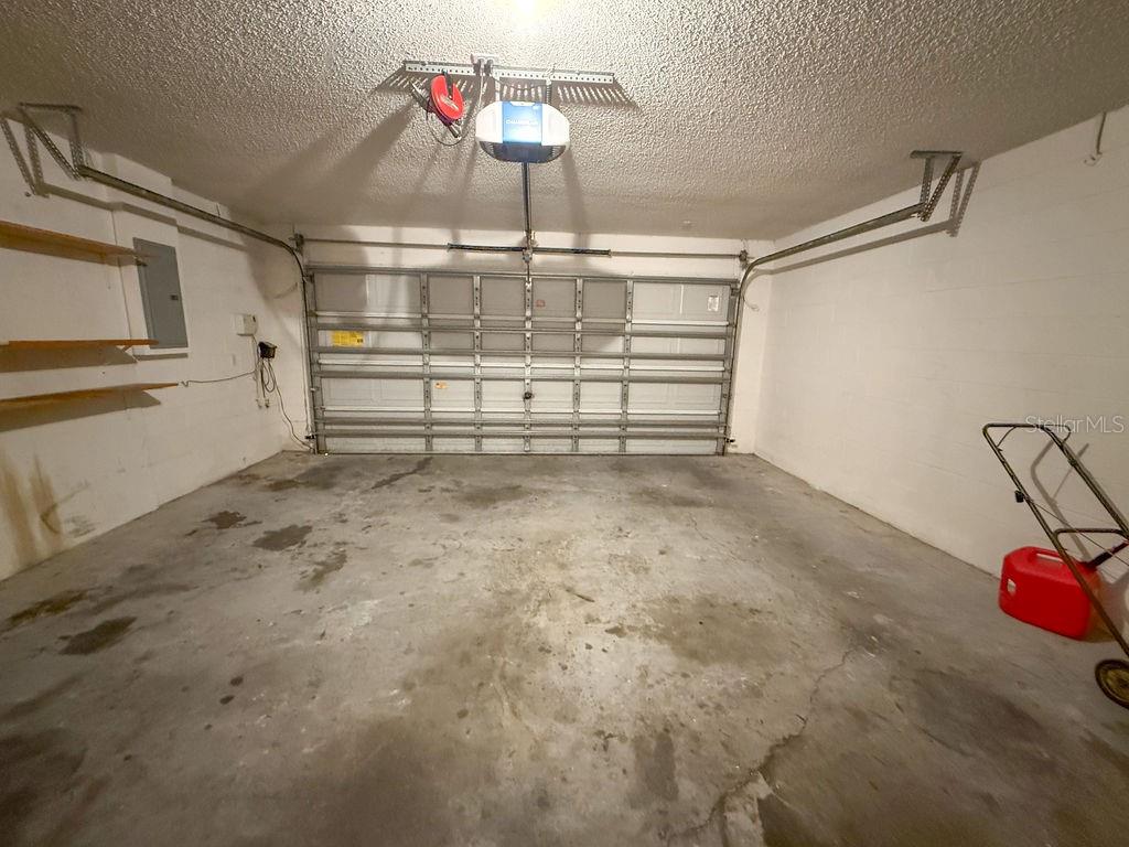 RESERVE 50 01 - Residential Lease