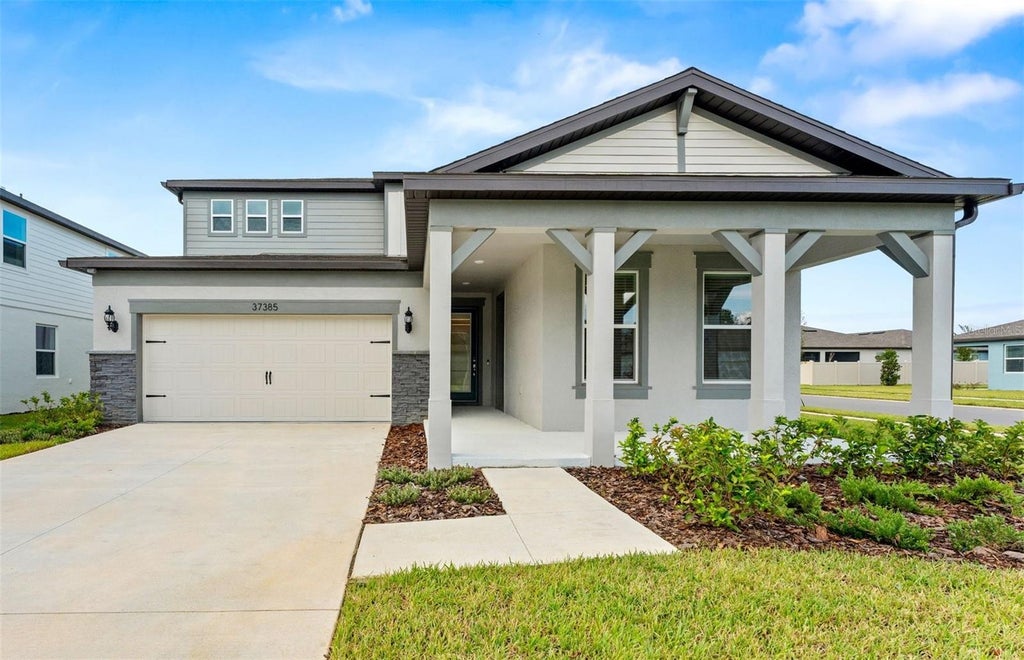 Photo of 37385 Clinch Circle, Zephyrhills, FL 33540 (MLS # TB8547919)