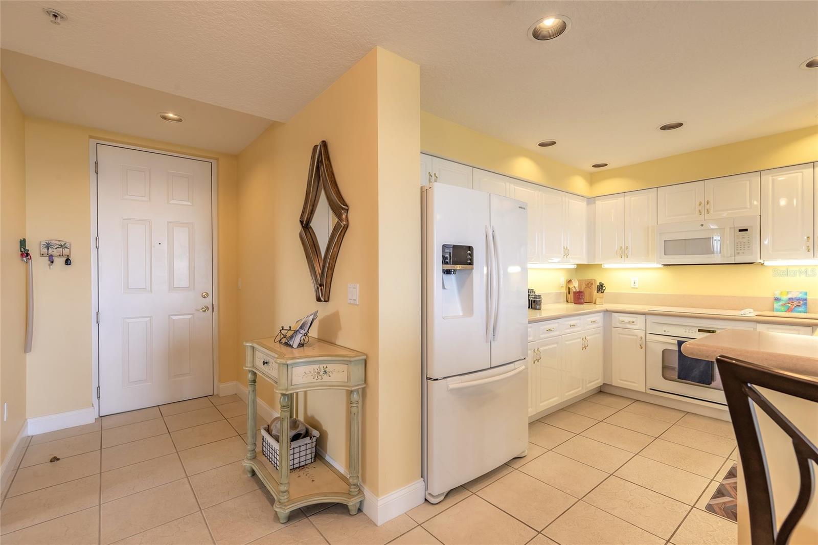 4672 RIVERWALK VILLAGE COURT 8402