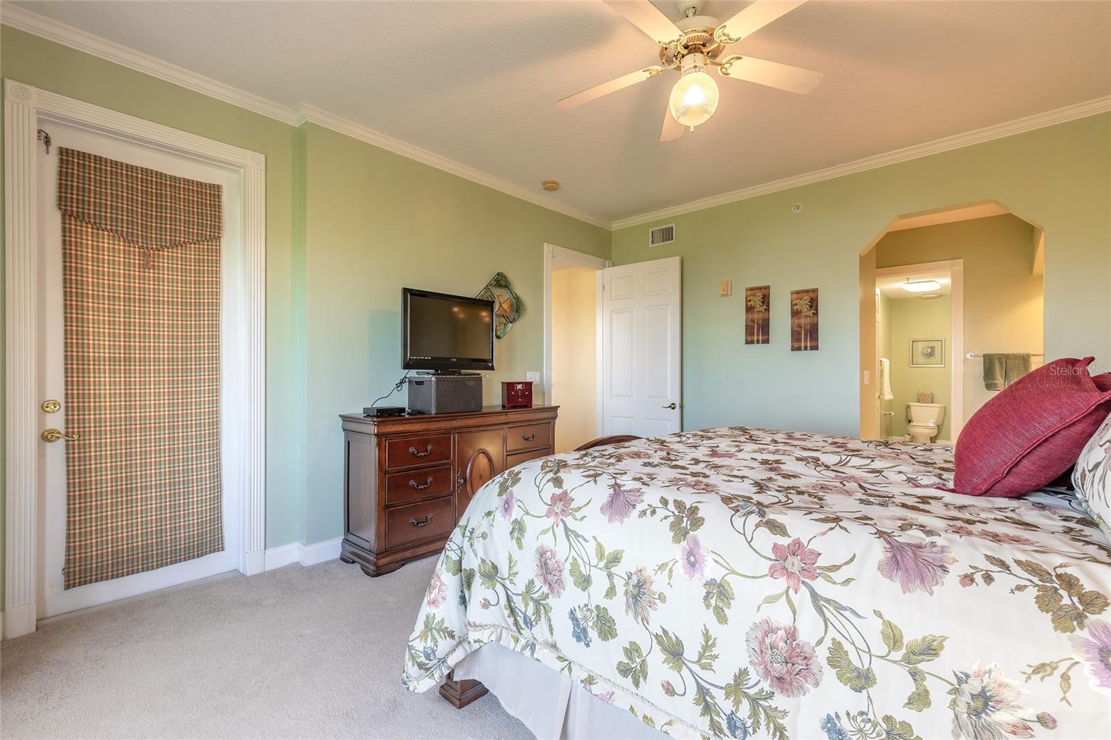 RIVERWALK AT HARBOUR VILLAGE - Residential