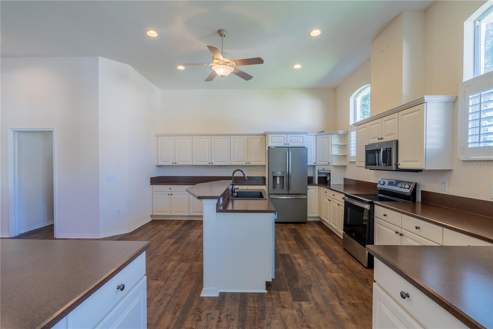 OAK RUN EAGLES POINT - Residential