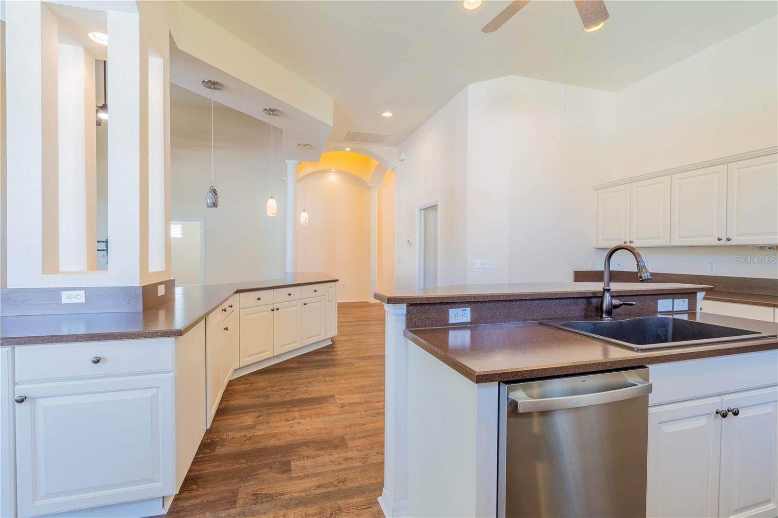 OAK RUN EAGLES POINT - Residential