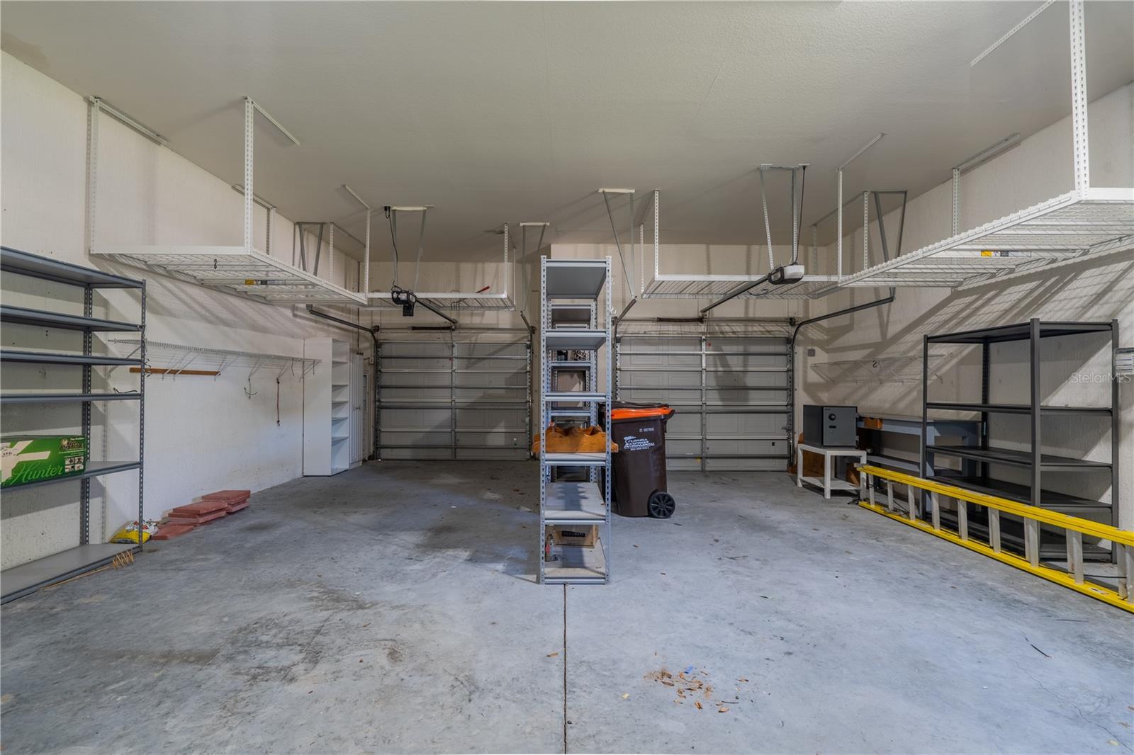 OAK RUN EAGLES POINT - Residential