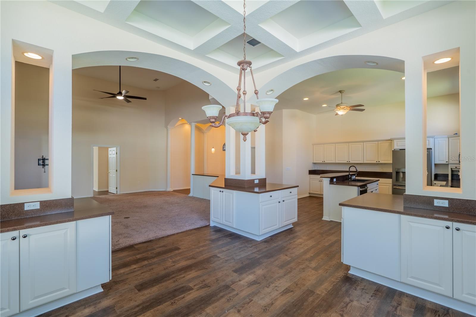 OAK RUN EAGLES POINT - Residential