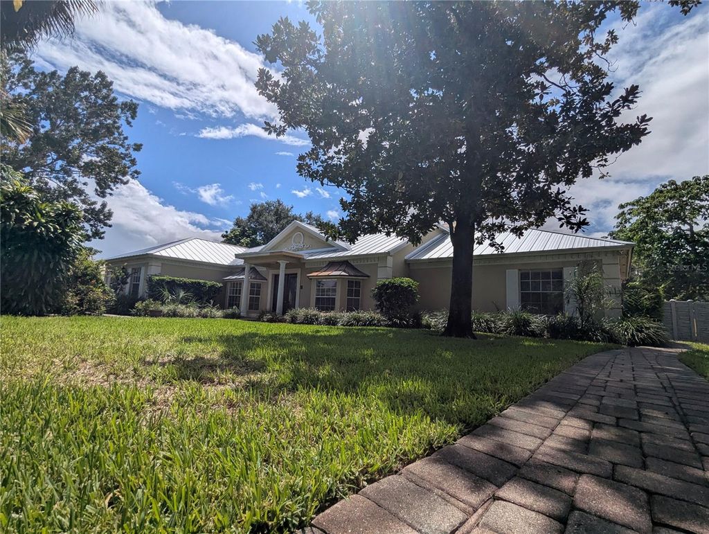 Photo of 8052 Oak Park Road, Orlando, FL 32819 (MLS # O6385605)