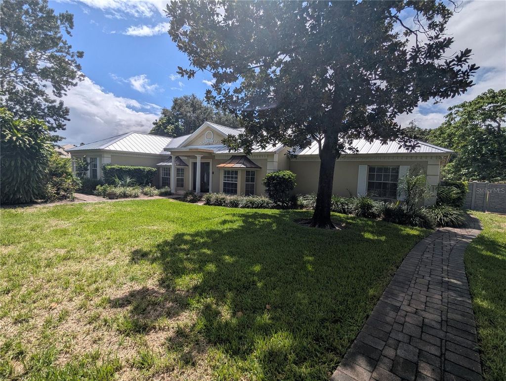 Photo of 8052 Oak Park Road, Orlando, FL 32819 (MLS # O6385605)