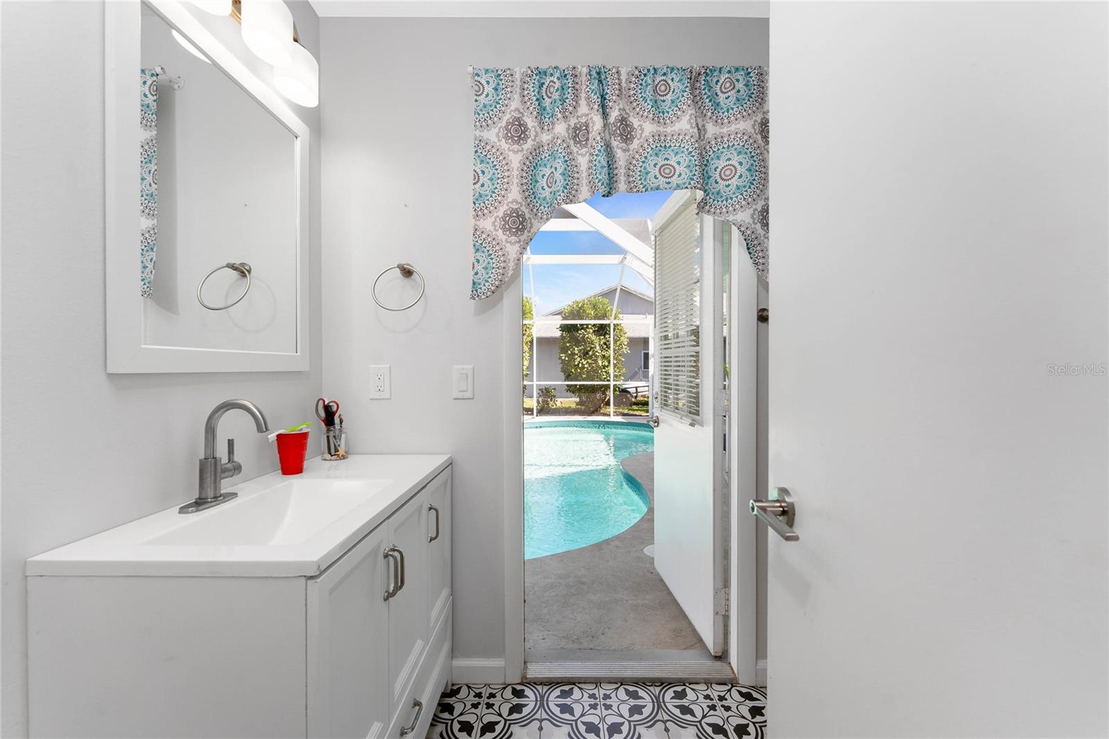 VENICE GARDENS - Residential