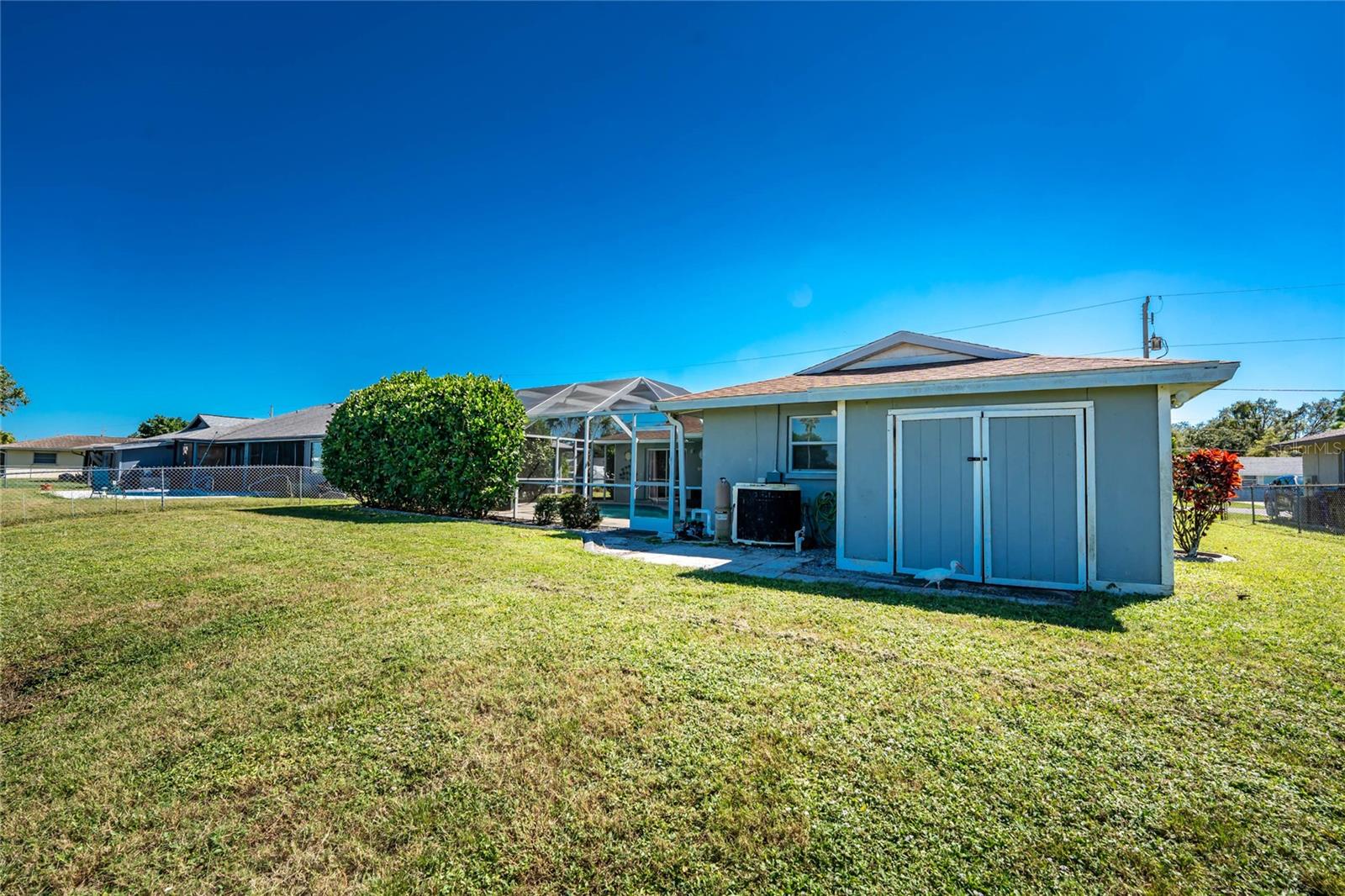 VENICE GARDENS - Residential