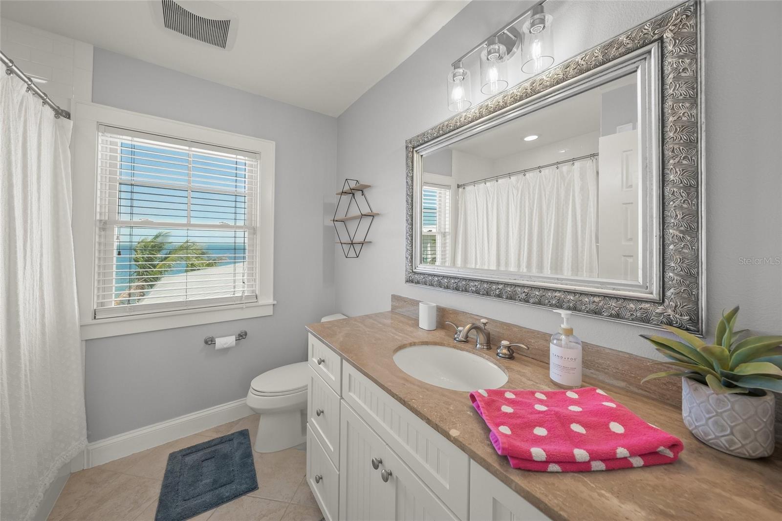 HOLMES BEACH 12TH UNIT - Residential