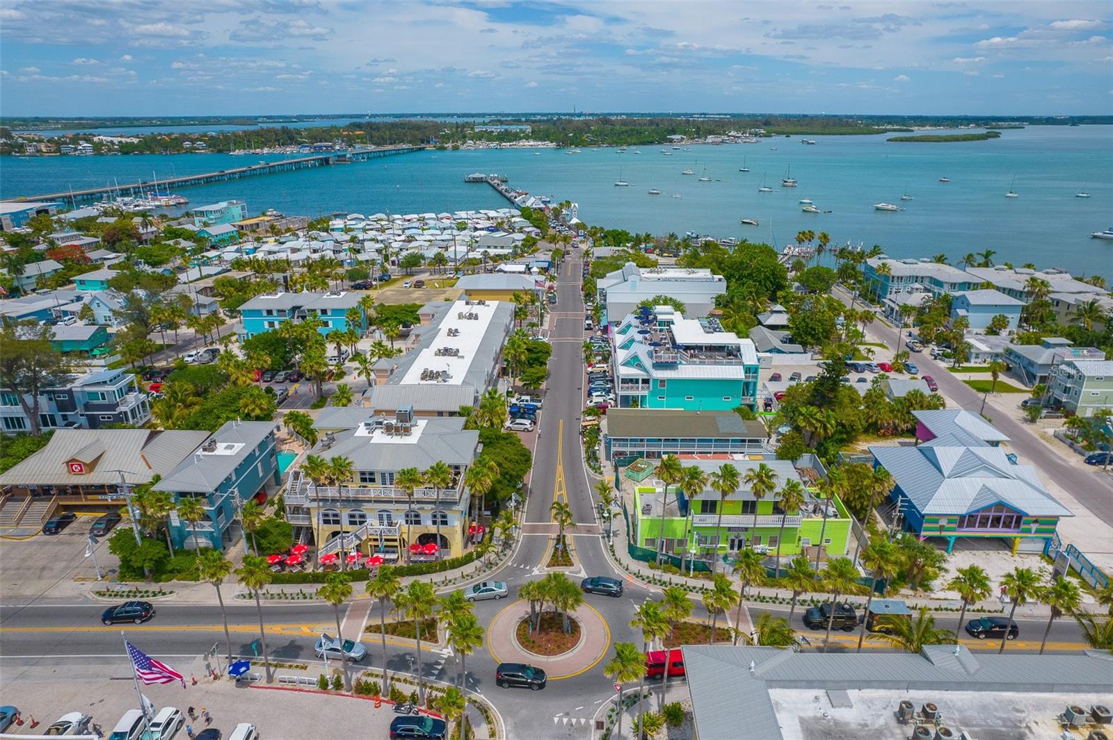 HOLMES BEACH 12TH UNIT - Residential