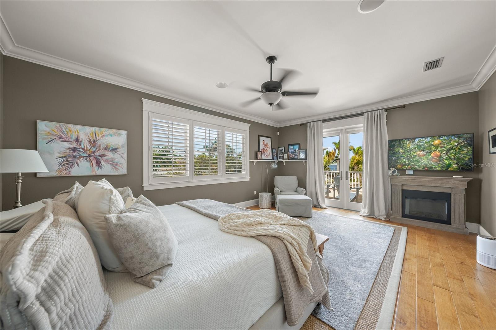 HOLMES BEACH 12TH UNIT - Residential